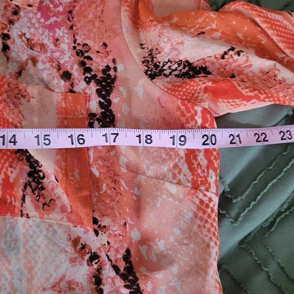 Worthington coral and pink Snake Print Button up blouse. Size Large - Picture 2 of 8